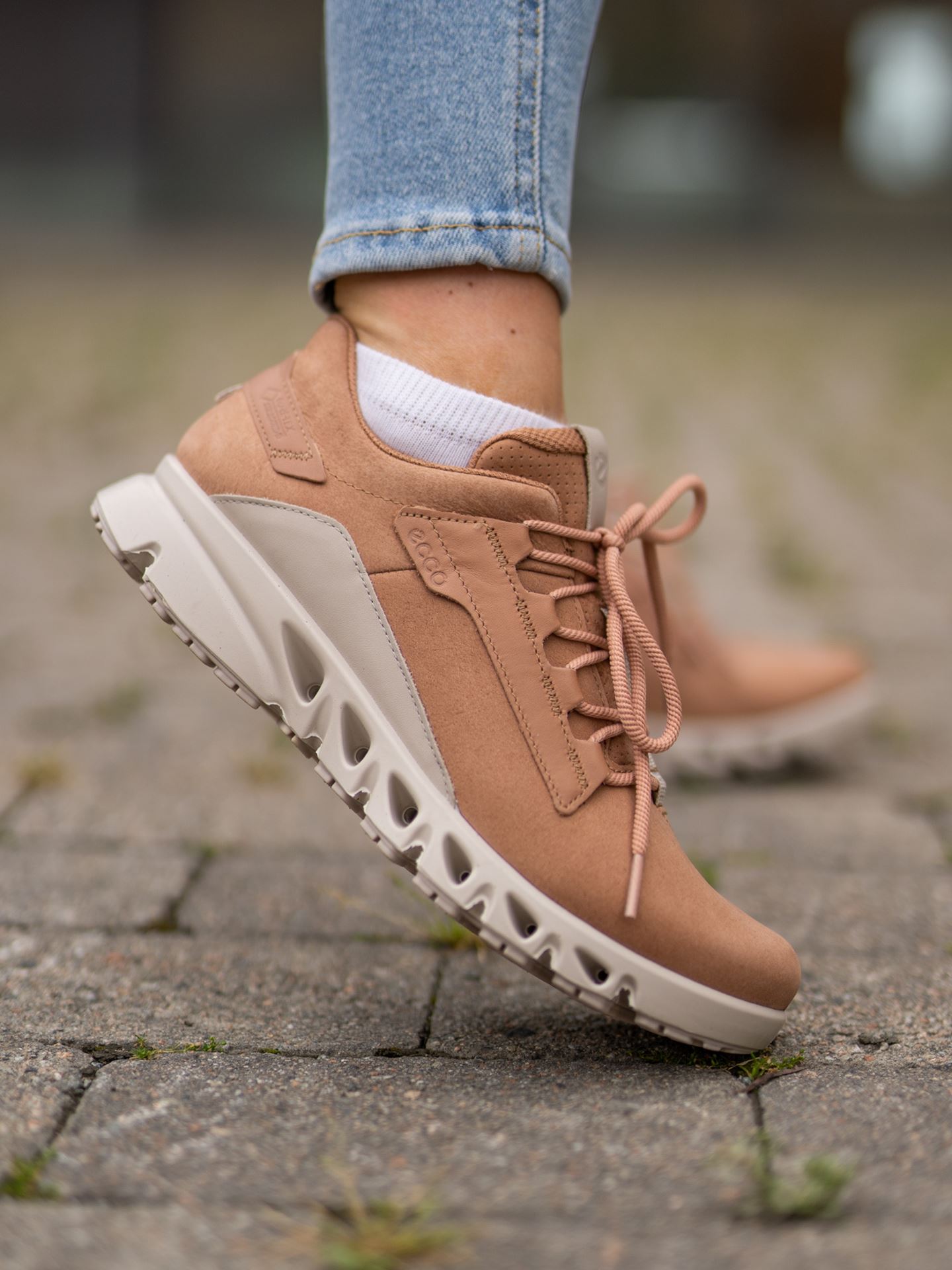 Multi-Vent Low GTX Nubuck