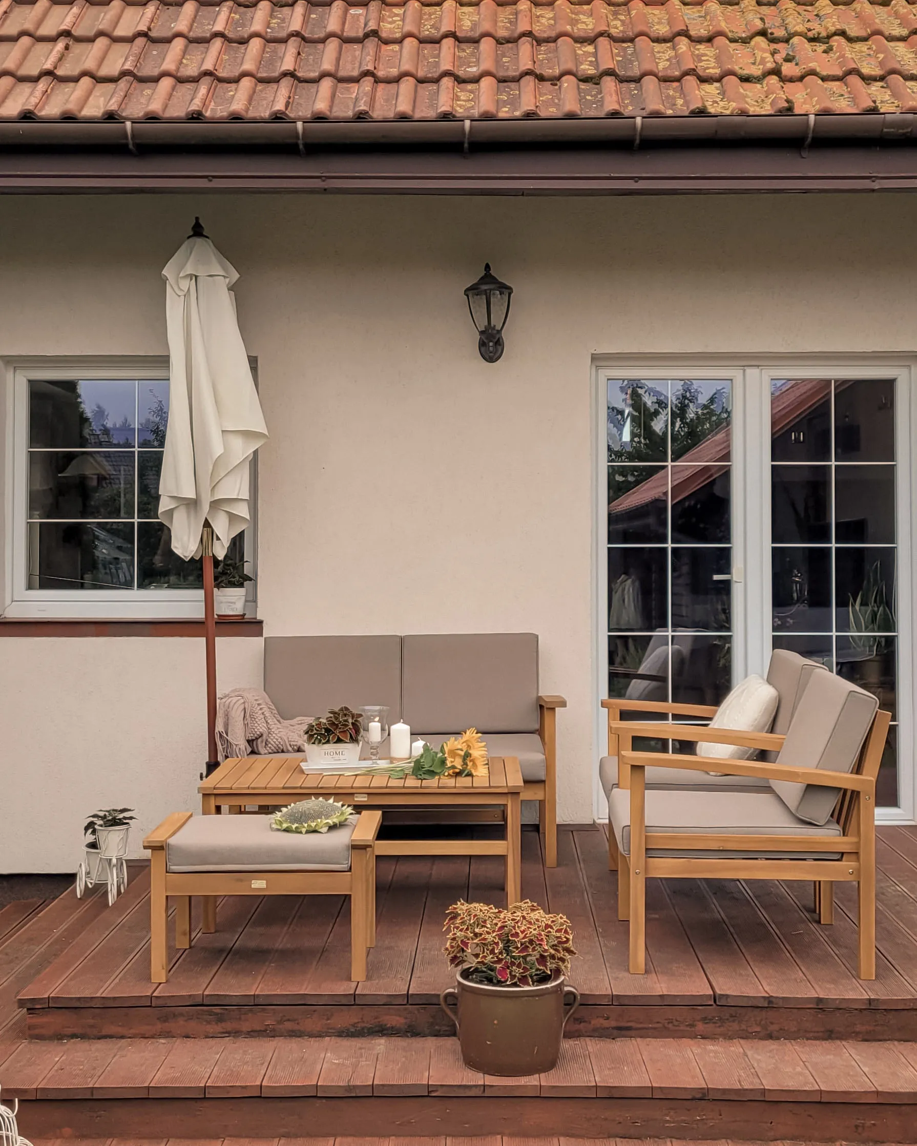 Loungeset met tafel en ottomaan 4-zits MANILA Acaciahout Lichtbruin