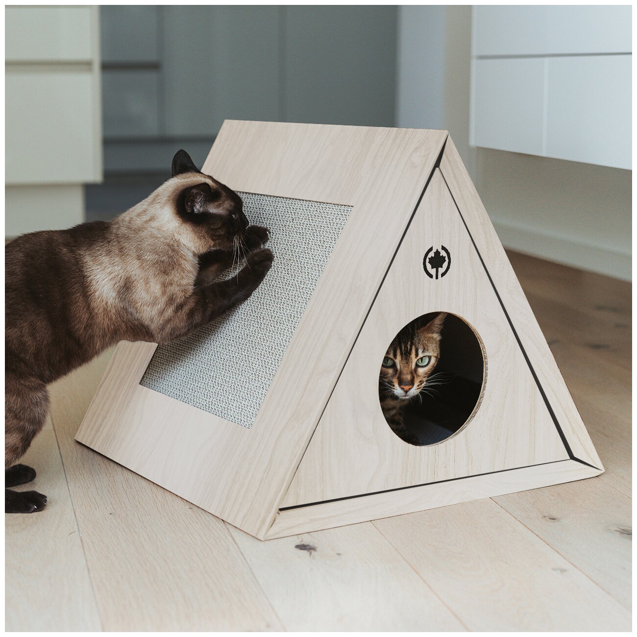 Canadian Cat Company Höhle Triangle House hellgrau