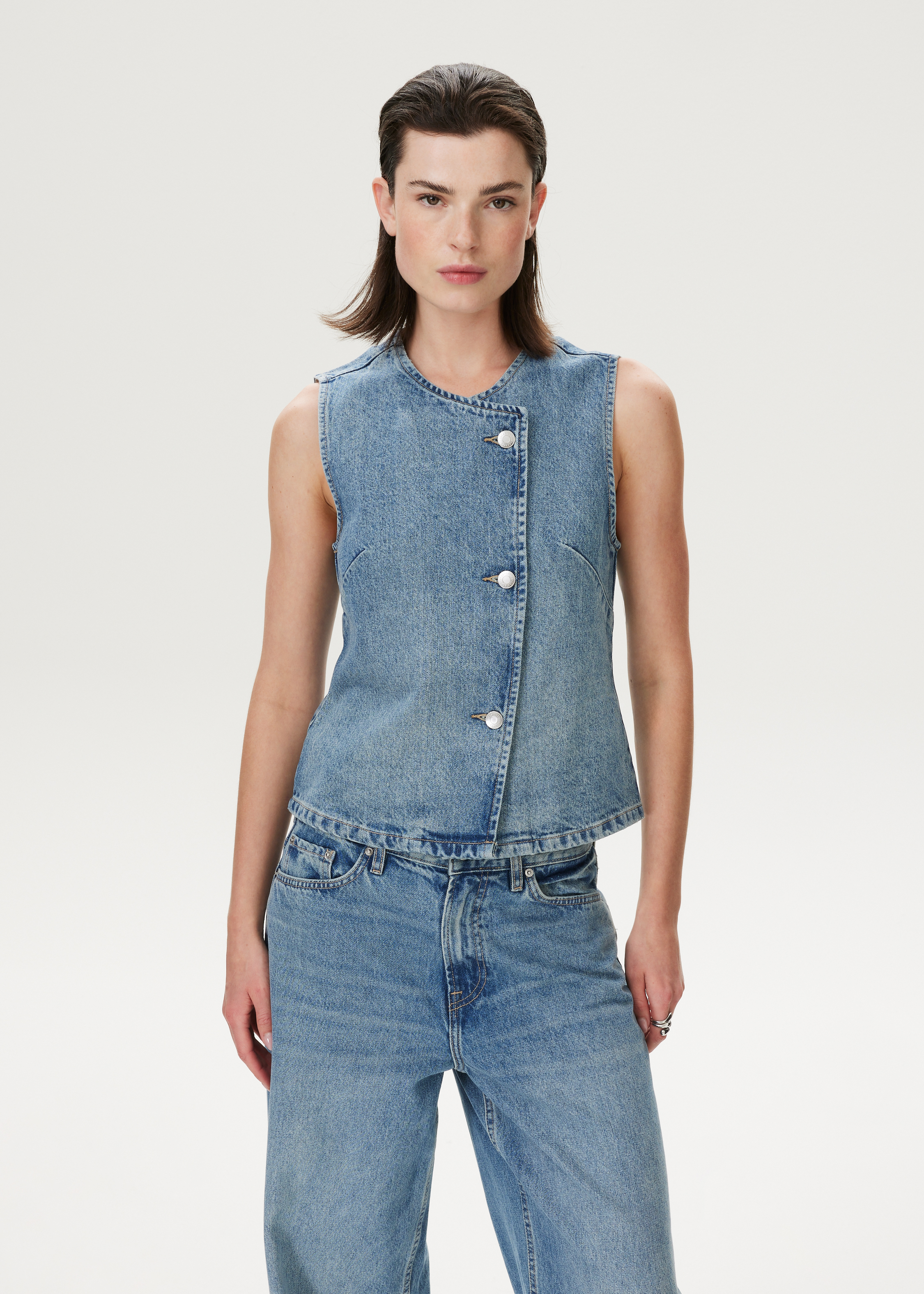 Denim gilet met sierknopen