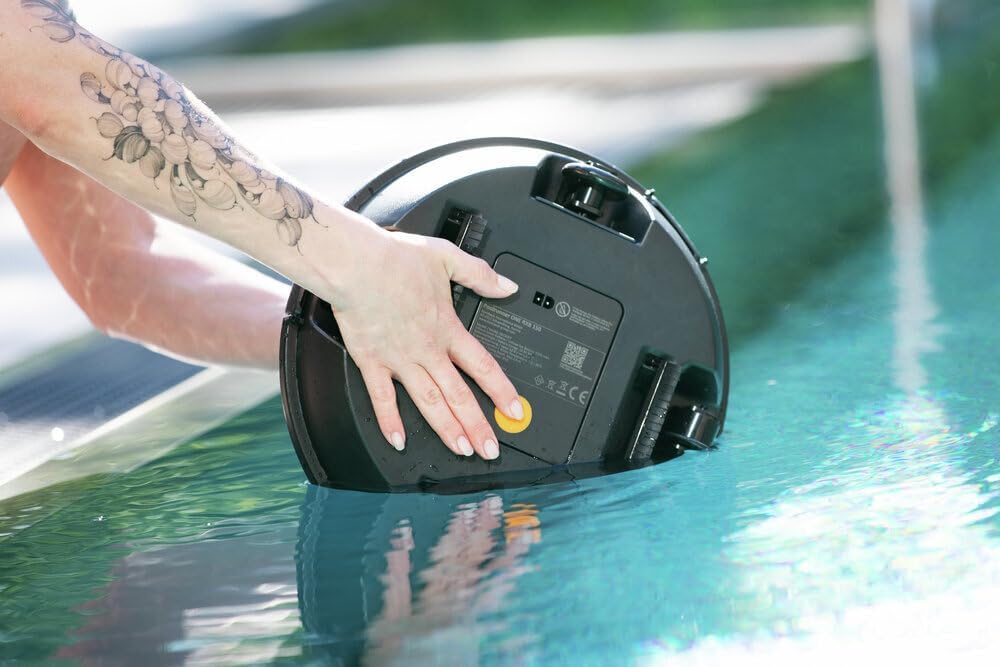 Steinbach Poolrunner ONE RXB 150 | Akku-Poolroboter für Becken bis 15m² | 110Min Laufzeit | 180μm Ultrafeinfilter | für kristallklares Wasser | kompakt & effizient | für Salzwasser geeignet