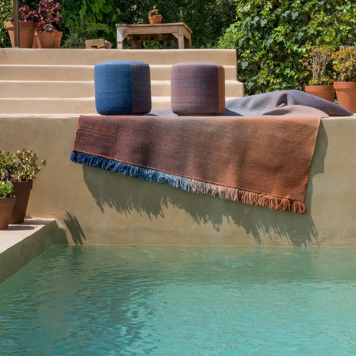 nanimarquina - Shade 2B Outdoor-Pouf, small, Ø 40 X 39 cm, bunt