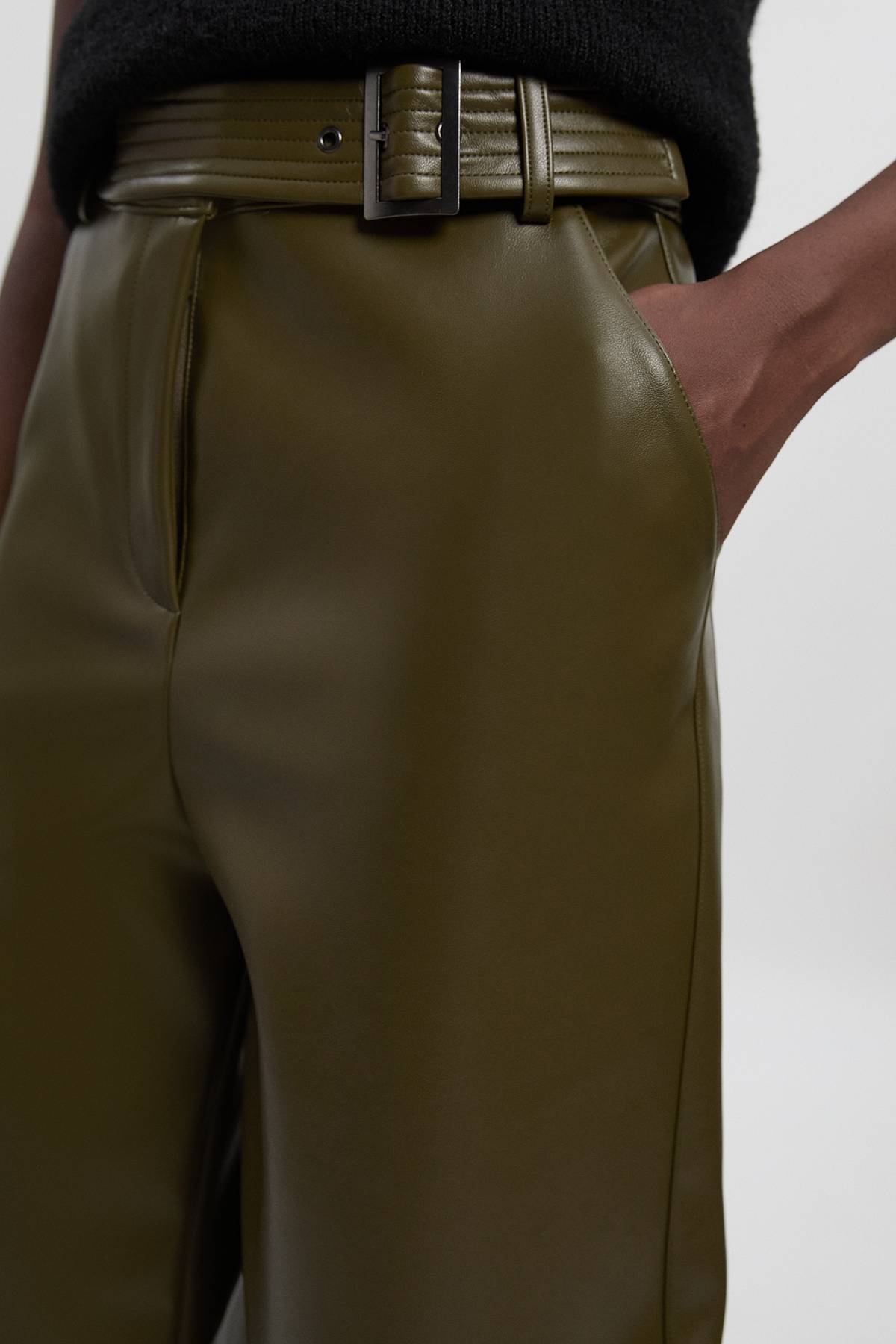 KarenMillen Pantalon à Détail Ceinture en synthétiquecuir