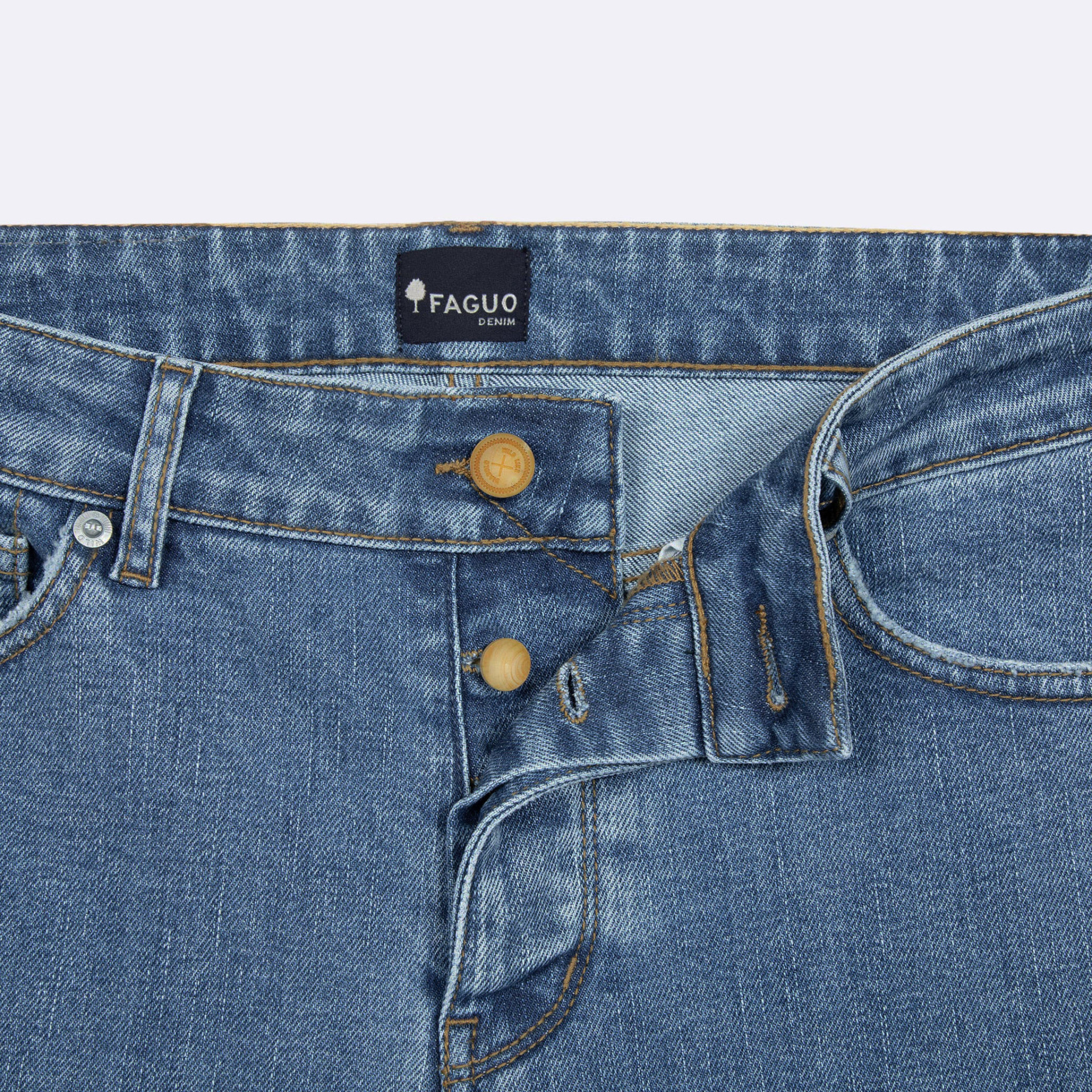 Jean light denim coupe slim végan en coton et polyester - modèle Denim