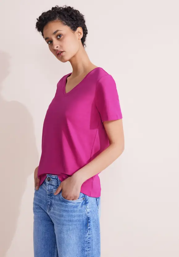 Basic V-Neck Shirt - smell of rose