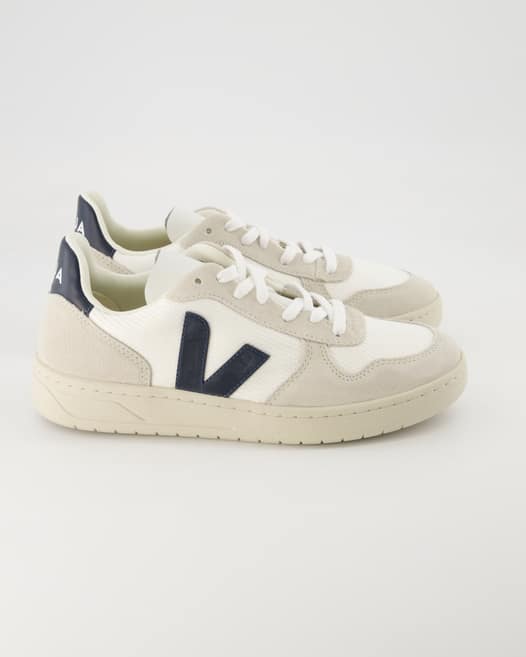 Veja V-10 Sneaker in Weiß
