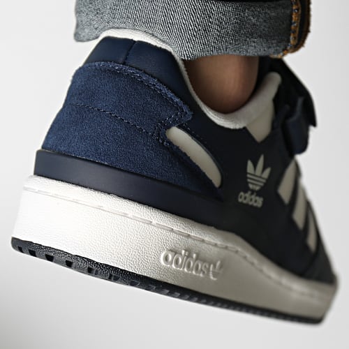 Baskets Forum Low IE7172 Indigo Cloud White Crew Yellow