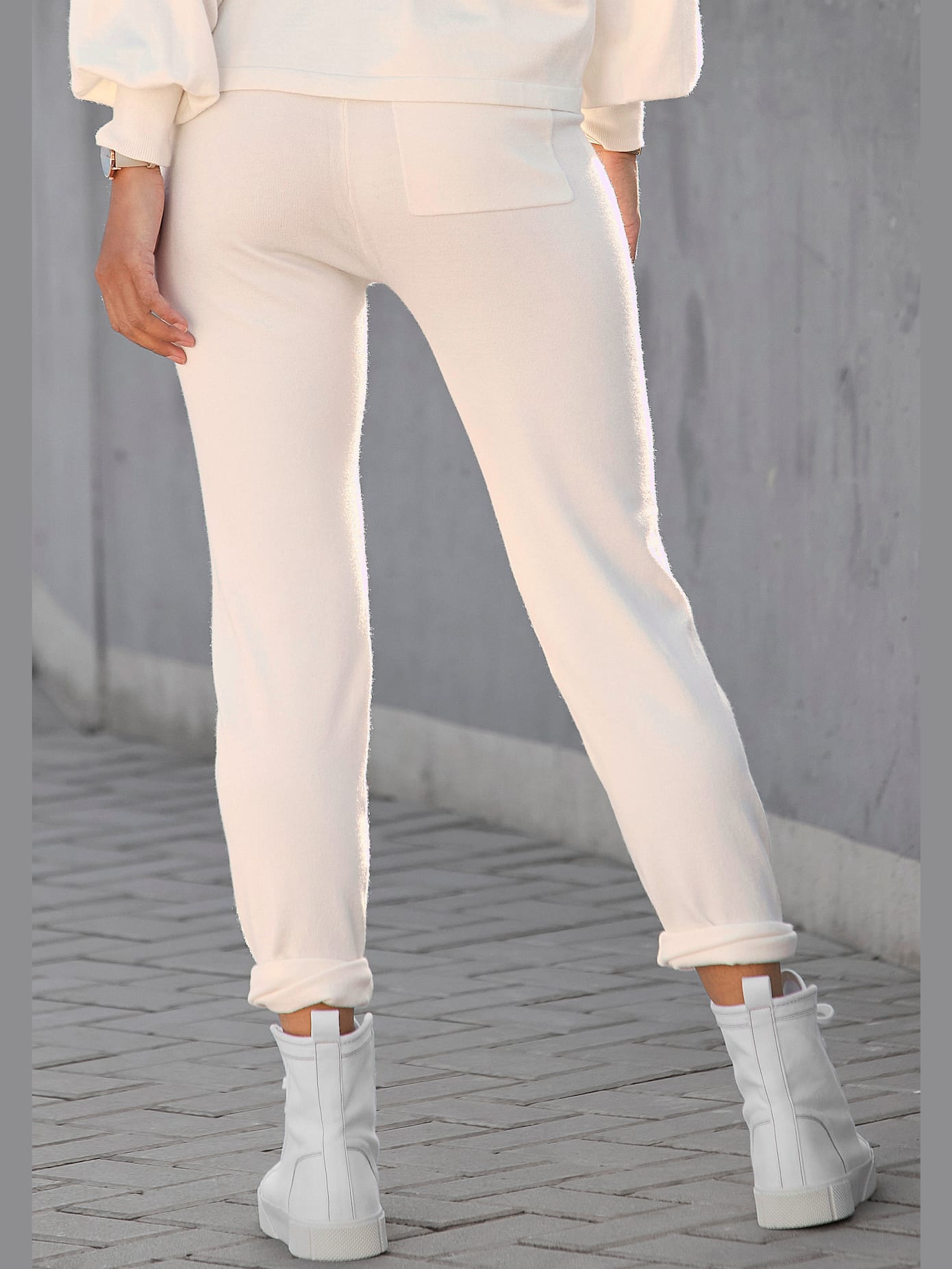Pantalon en tricot avec bords-côtes larges