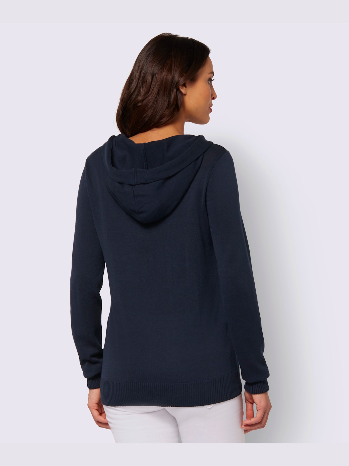 Pull en tricot fin léger avec capuche et lien à nouer orné