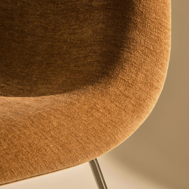 Gubi GUBI 3D eetkamerstoel RVS/Belsuede Special FR 132