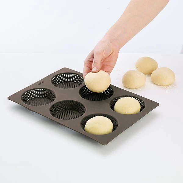 Plaque perforée 6 petits pains ronds en silicone Lékué