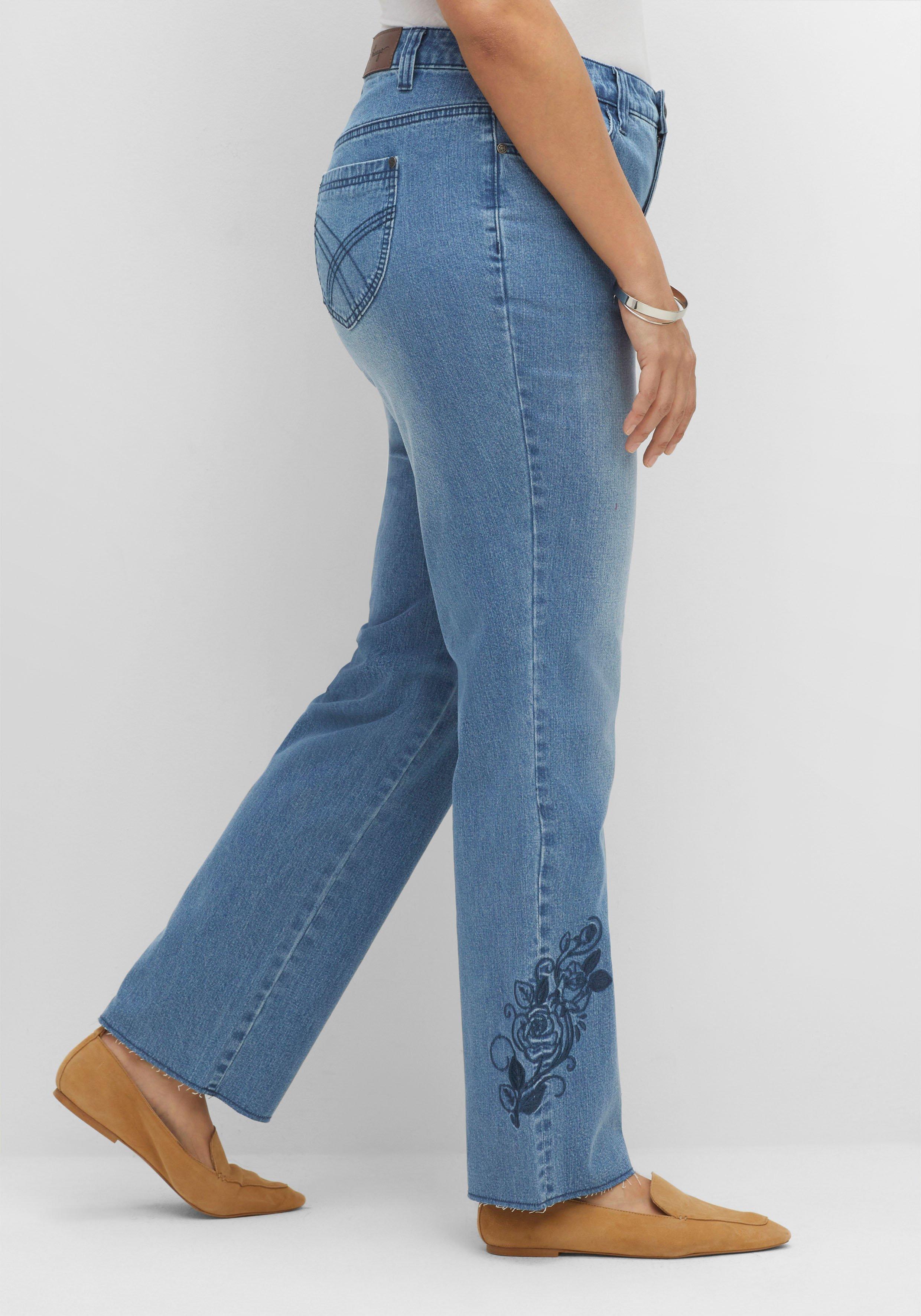 Gerade Jeans mit Blumenstickereien