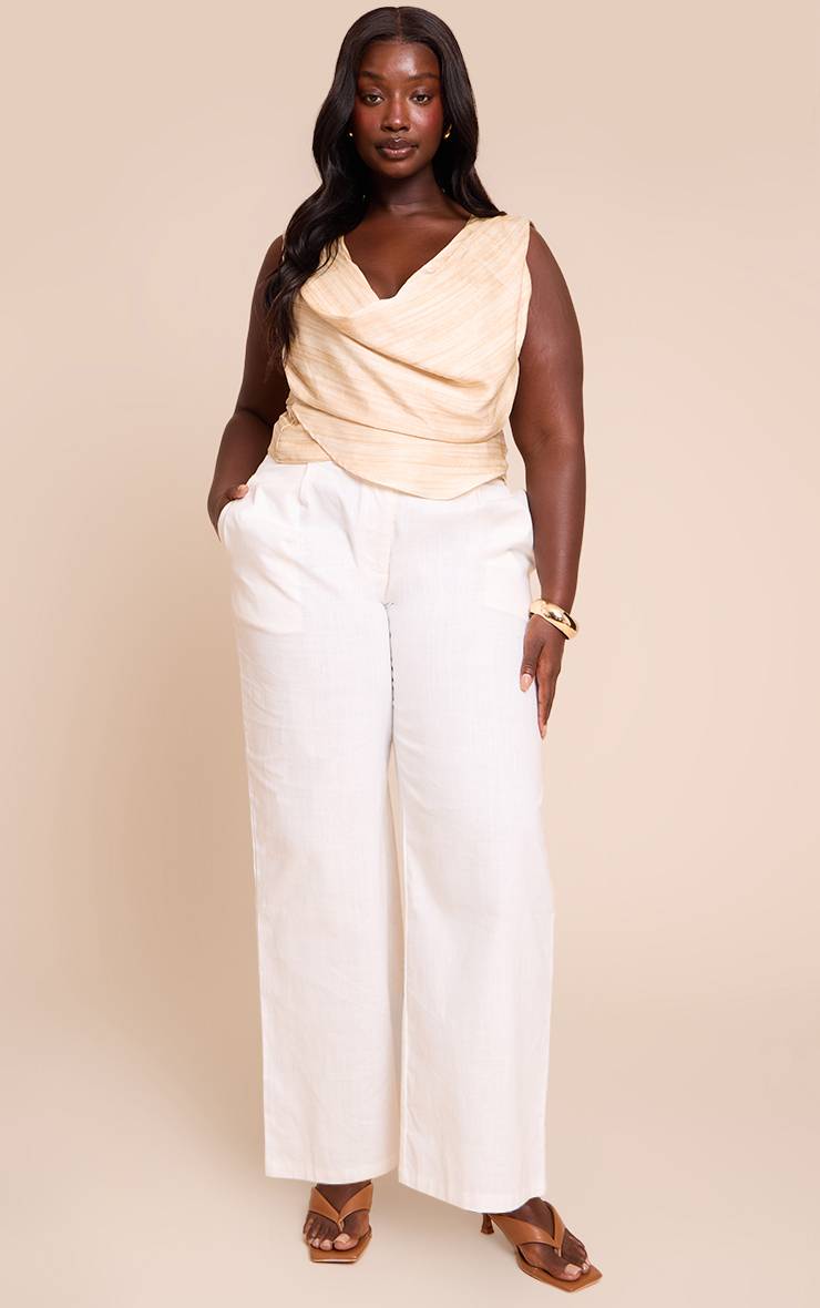 Beige Haut Grande Taille À Col Bénitier Avec Détails Drapés Et Finitions En Satin Mat À Rayures