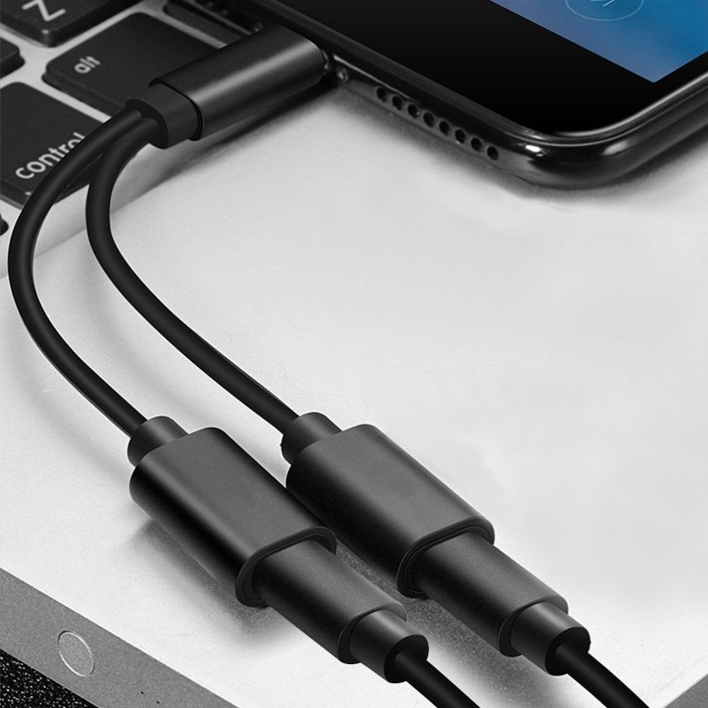 Dual (13cm) Lightning Audio Musik Kopfhörer und Lade Adapter Splitter - Schwarz