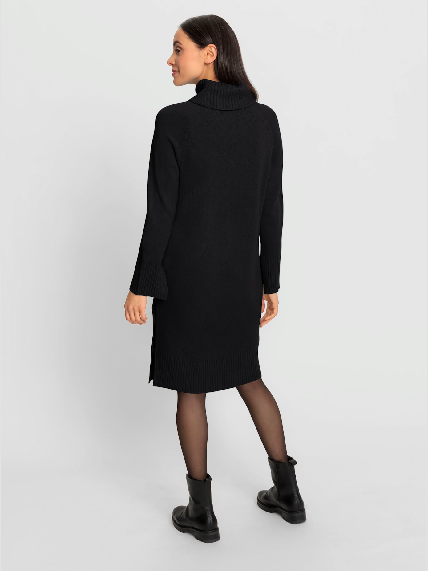 Robe en tricot pattes de boutonnage latérales