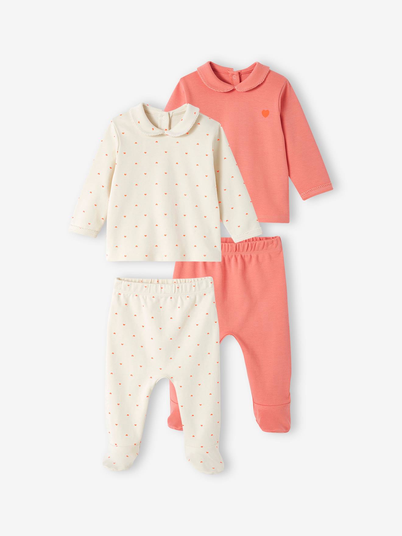 Conjunto com 2 macacões infantis com estampa de coração em tom natural.