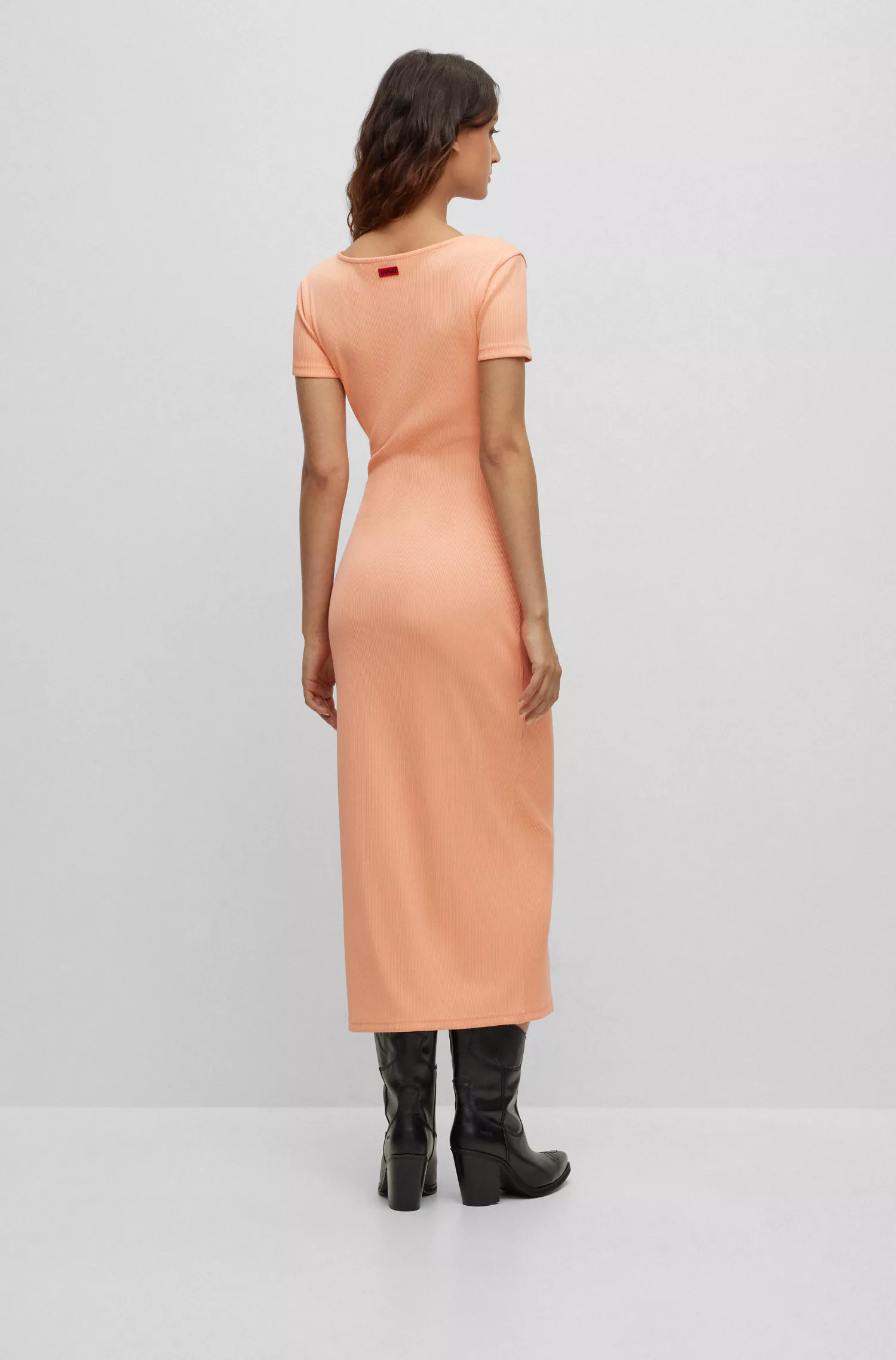 Vestido midi vermelho HUGO em jérsei com detalhe vazado