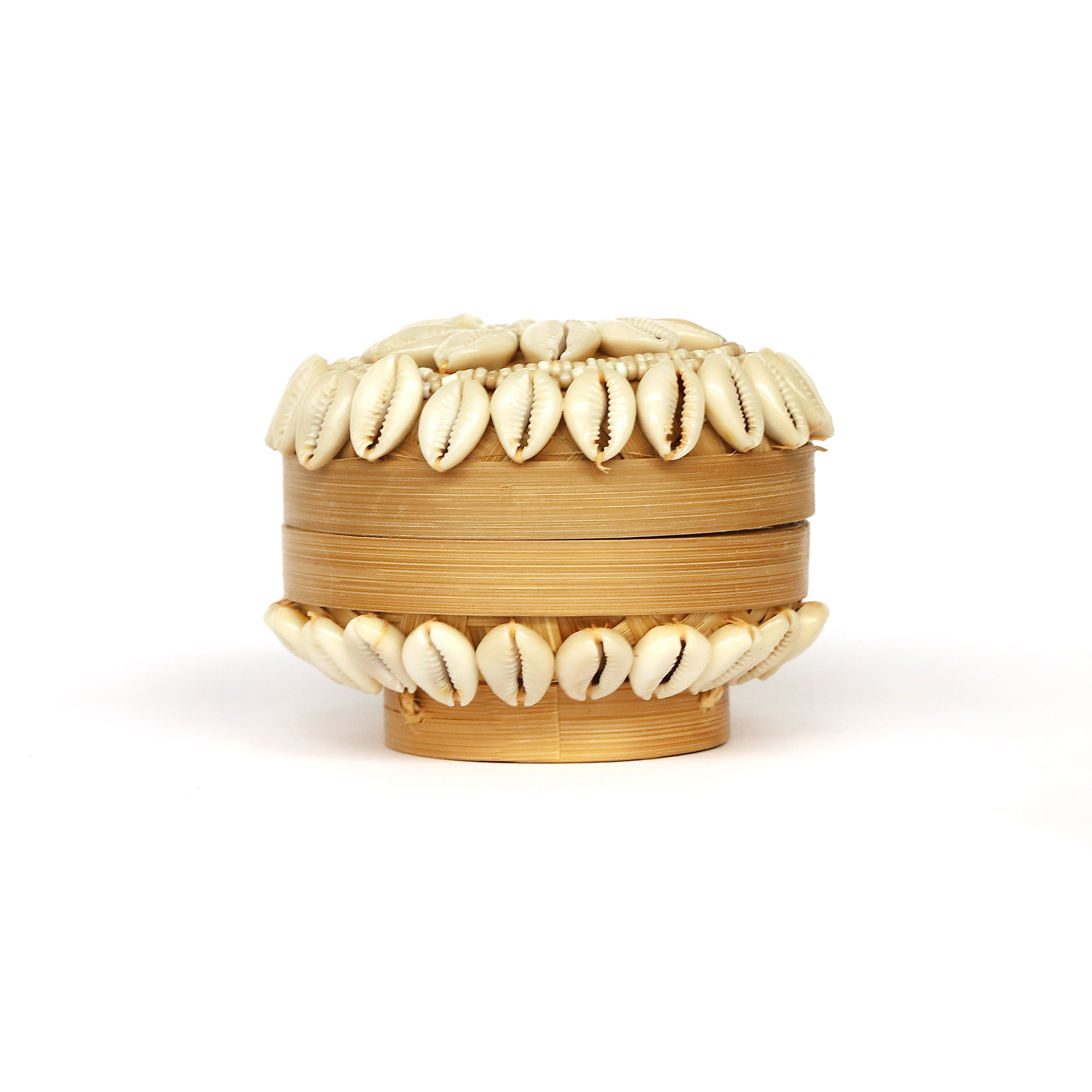 Runde Bambus-Box mit Muscheln, weiß, natur,  H 9 cm, Ø 10 cm von fischer's lagerhaus