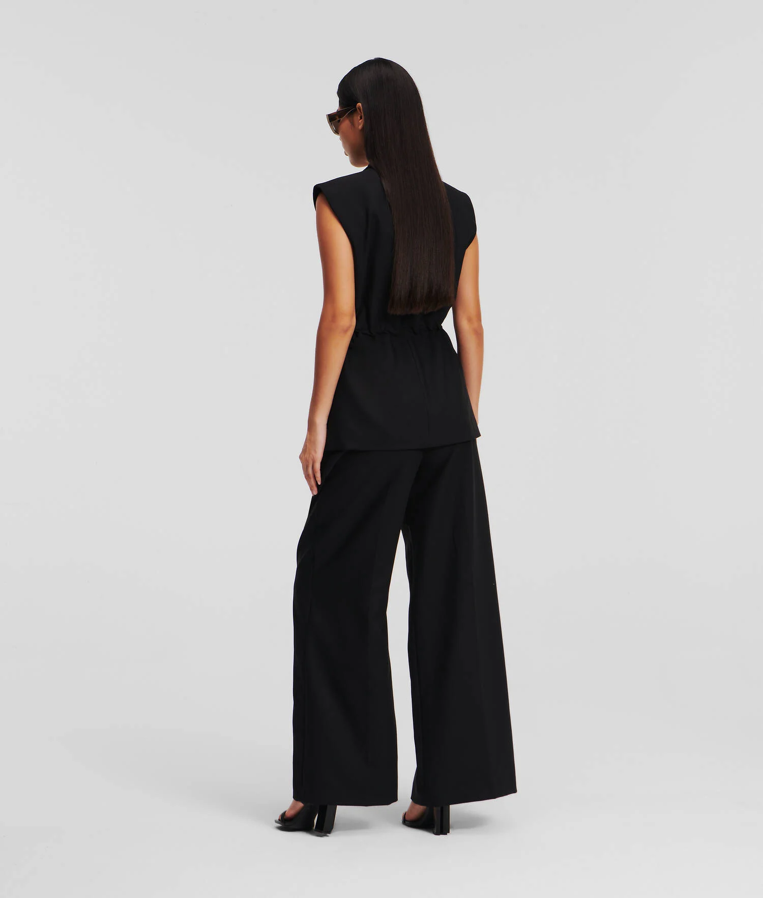 PANTALON LARGE AJUSTÉ
