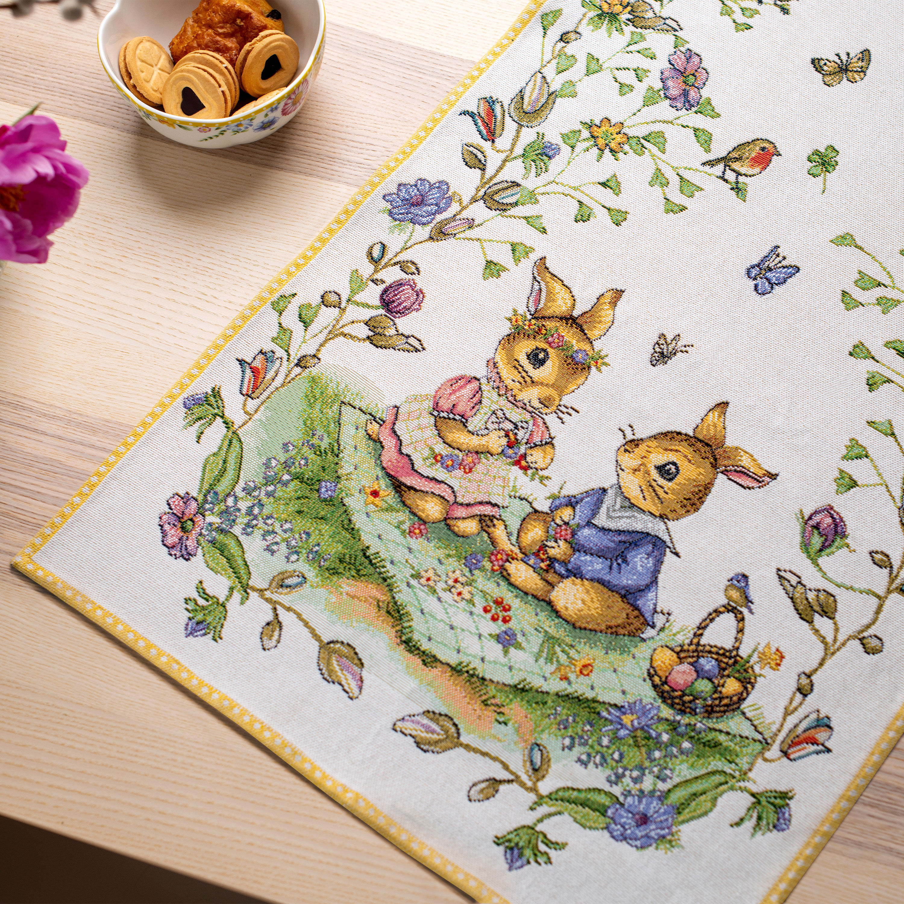 Spring Fantasy Table runner Green, 0.1'' x 19.3'' x 0.1''
