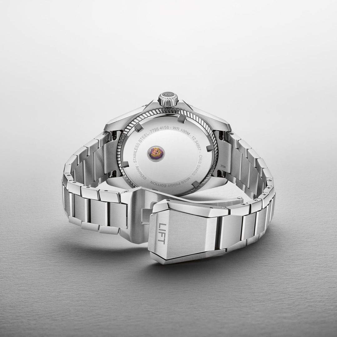 Oris ProPilot X Miss Piggy Edition