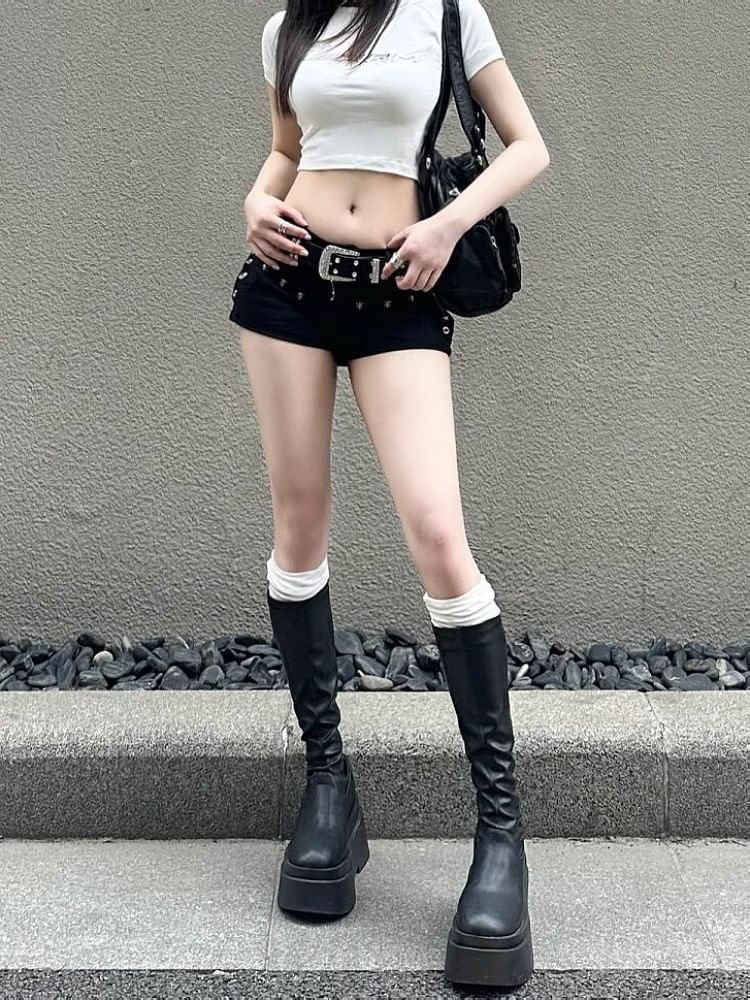 Litoya - Lage denim hotpants met studs