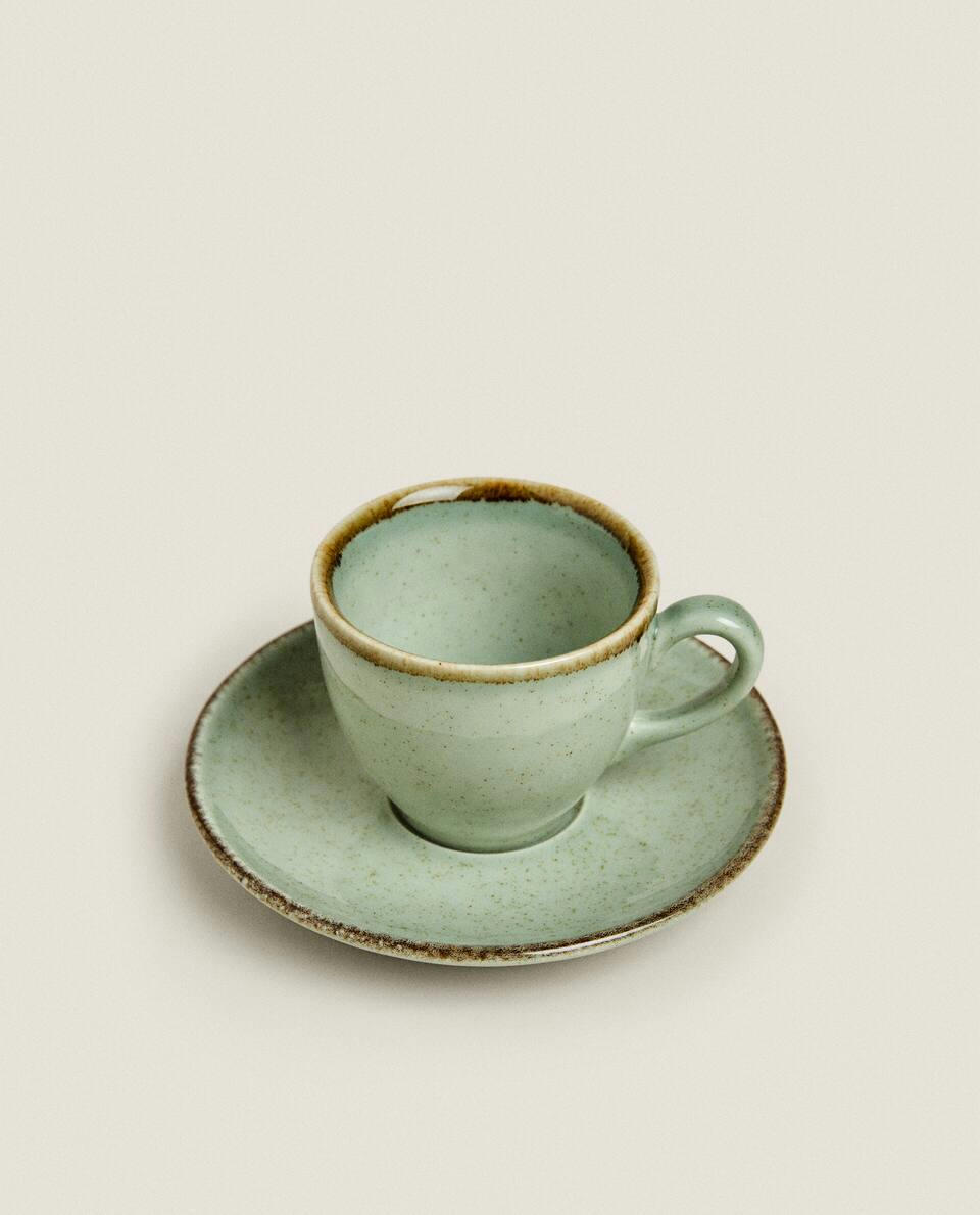 XÍCARA DE CAFÉ COM BORDA
