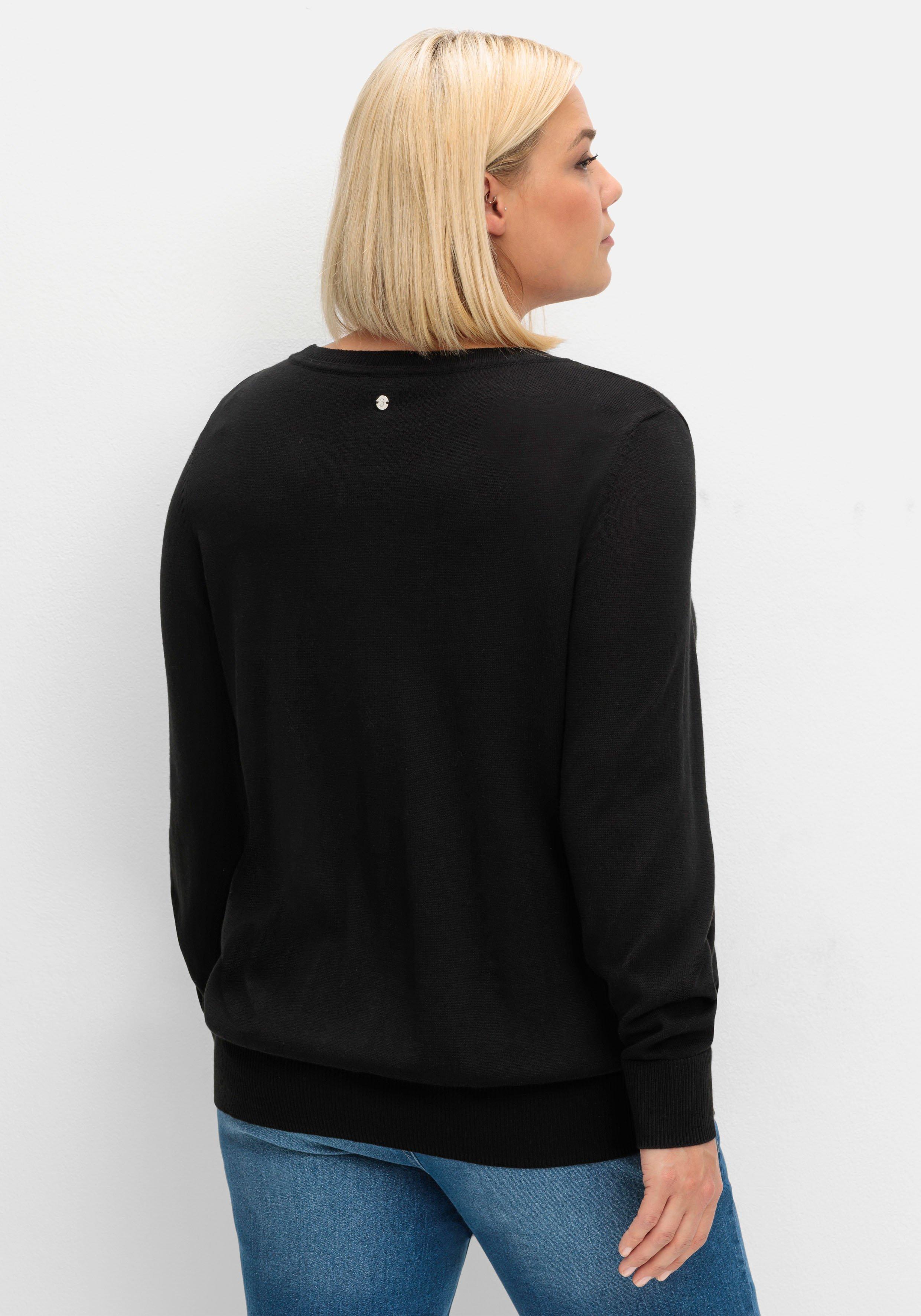 Pullover aus leichtem Strick, mit Rundhalsausschnitt