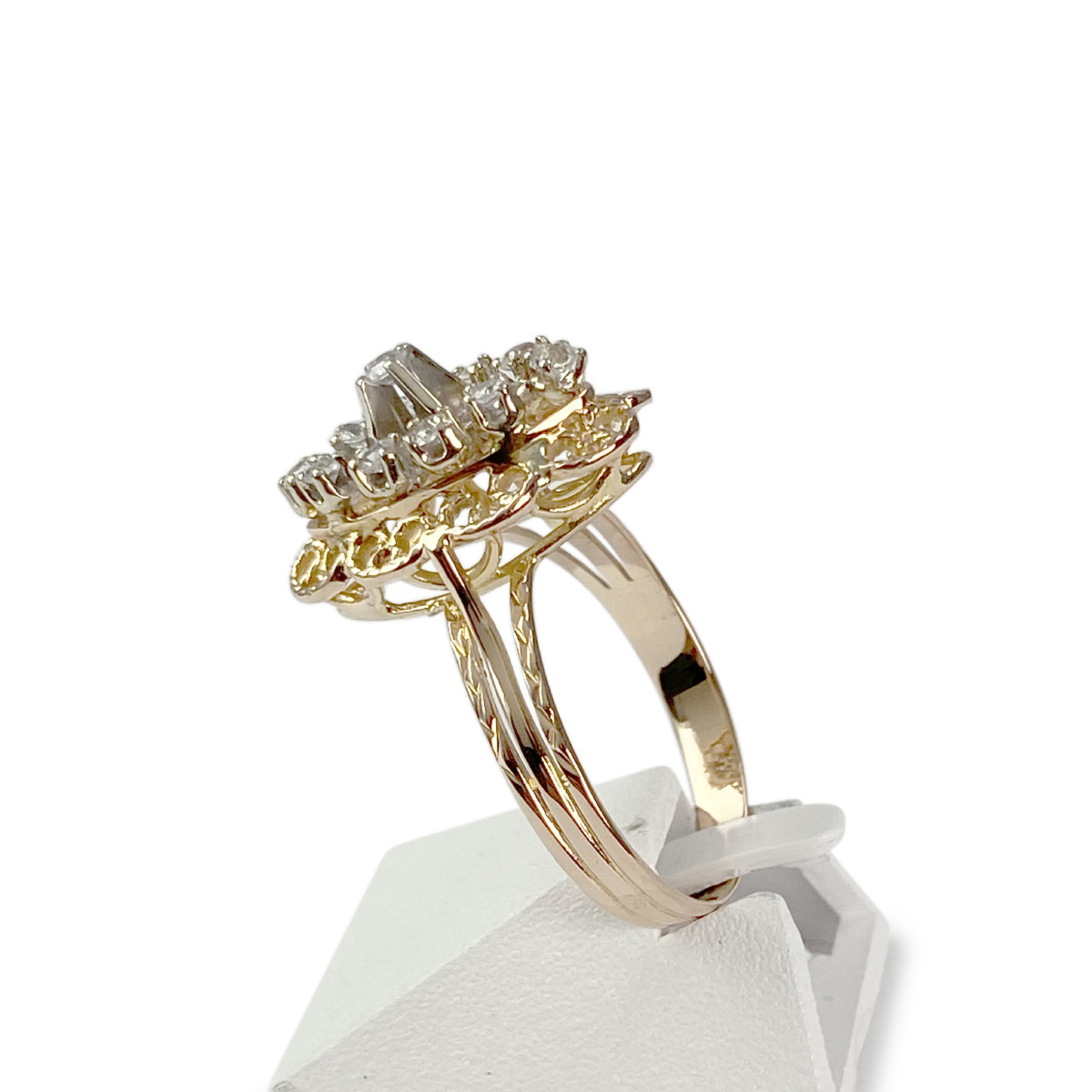Bague marquise d'occasion or 750 2 tons zirconias