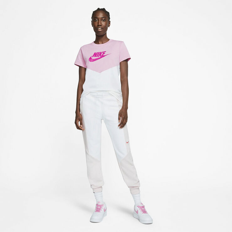 Nike Sportswear Heritage T-shirt Pink