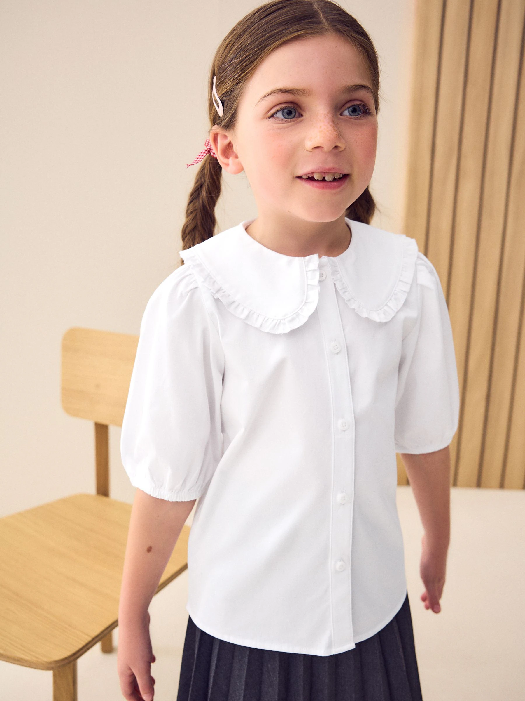 Wit - Premium schoolblouse met kraag met ruches en hoog aandeel katoen (3-14 jr)