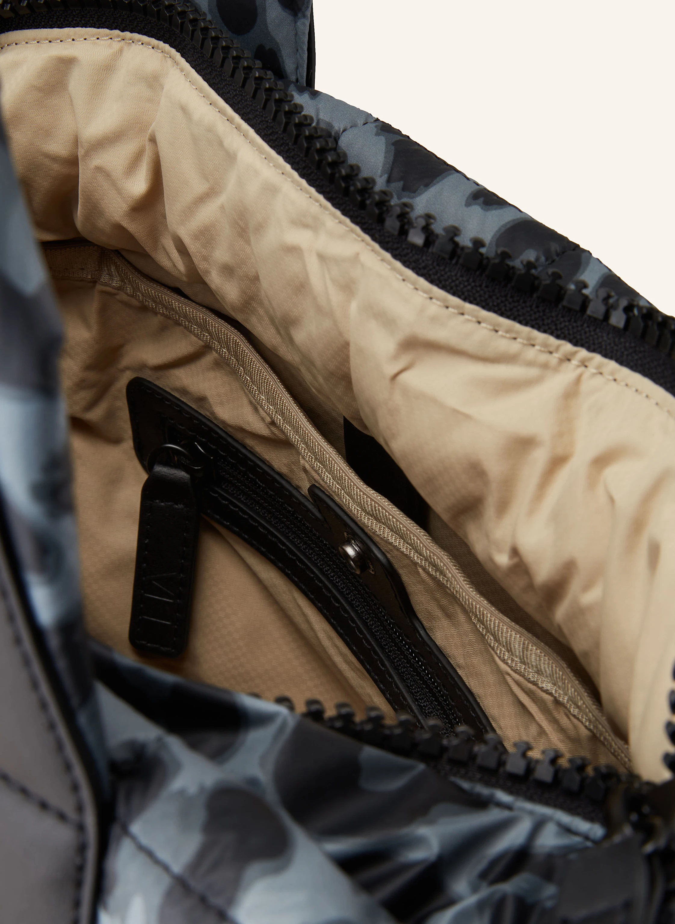 Vee Collective Shopper PORTER TOTE SMALL mit Pouch