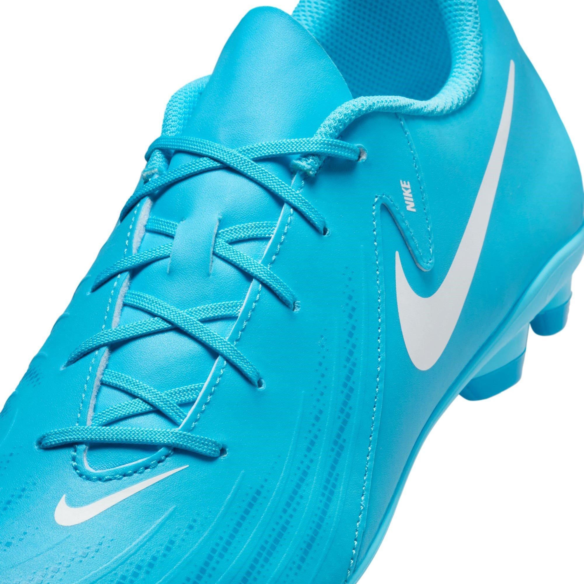 Nike Phantom GX II Club Firm Ground Football Boots
