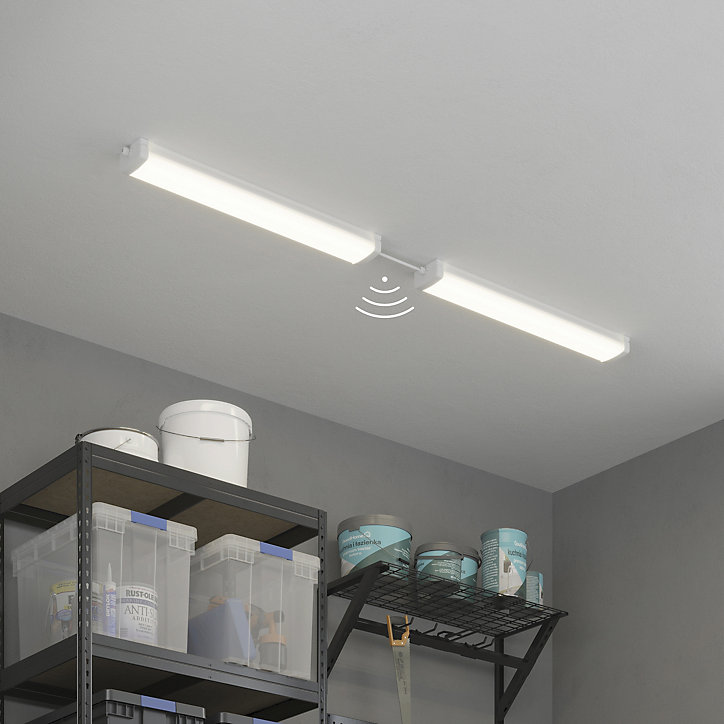 Réglette lumineuse Gallius LED intégrée blanc neutre IP65 3450lm 31W L.90xl.12xH.6cm blanc GoodHome