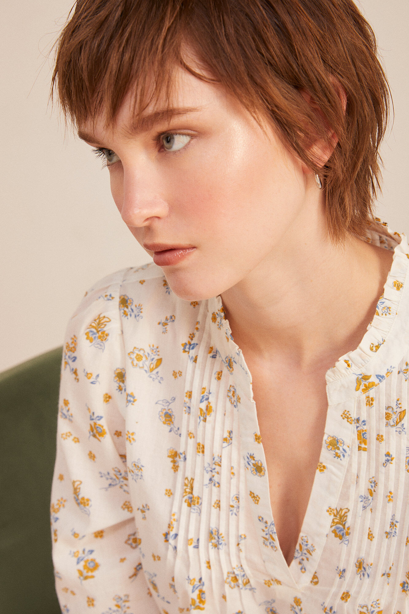 Blusa de algodão estampada com pregas - Marrom