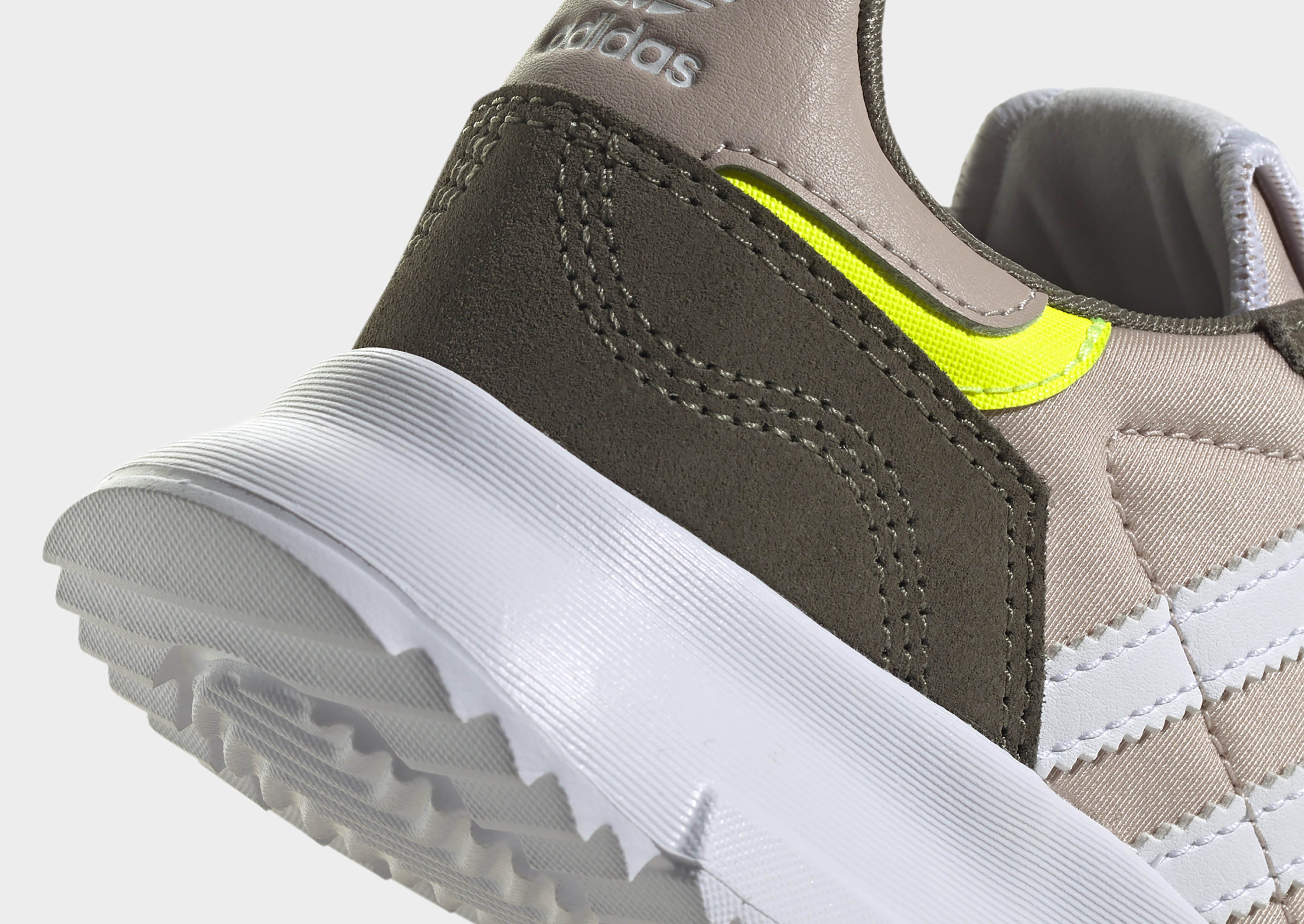adidas Chaussure Retropy F2