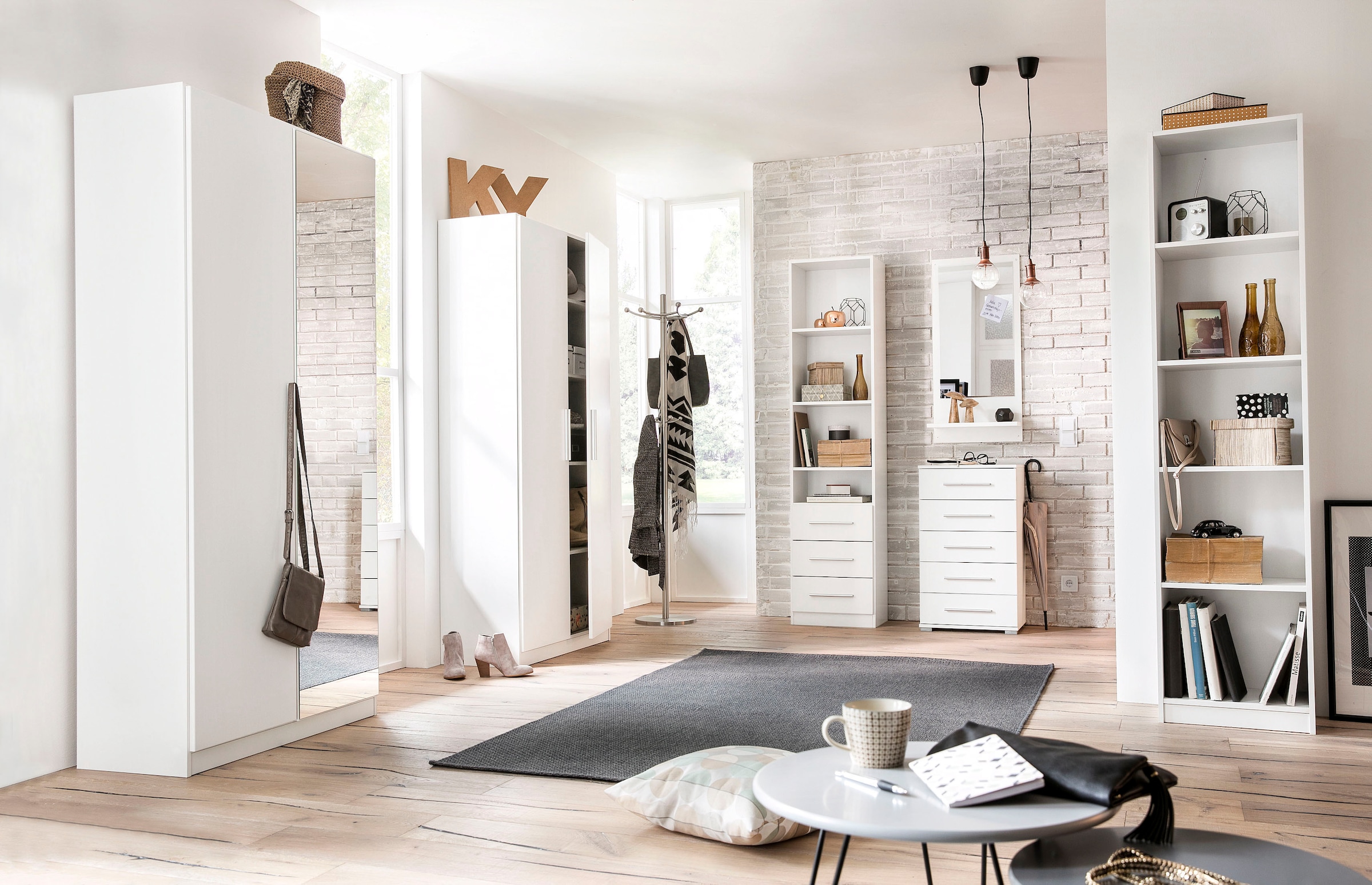 rauch Mehrzweckschrank »Garderobe Kleiderschrank Schrank Schuhschrank Putzschrank MINOSA« Breiten 47/69/91/136 cm, Höhen 197/210 cm,  In 4 Breiten mit vielen Einlegeböden für viel Stauraum MADE IN GERMANY