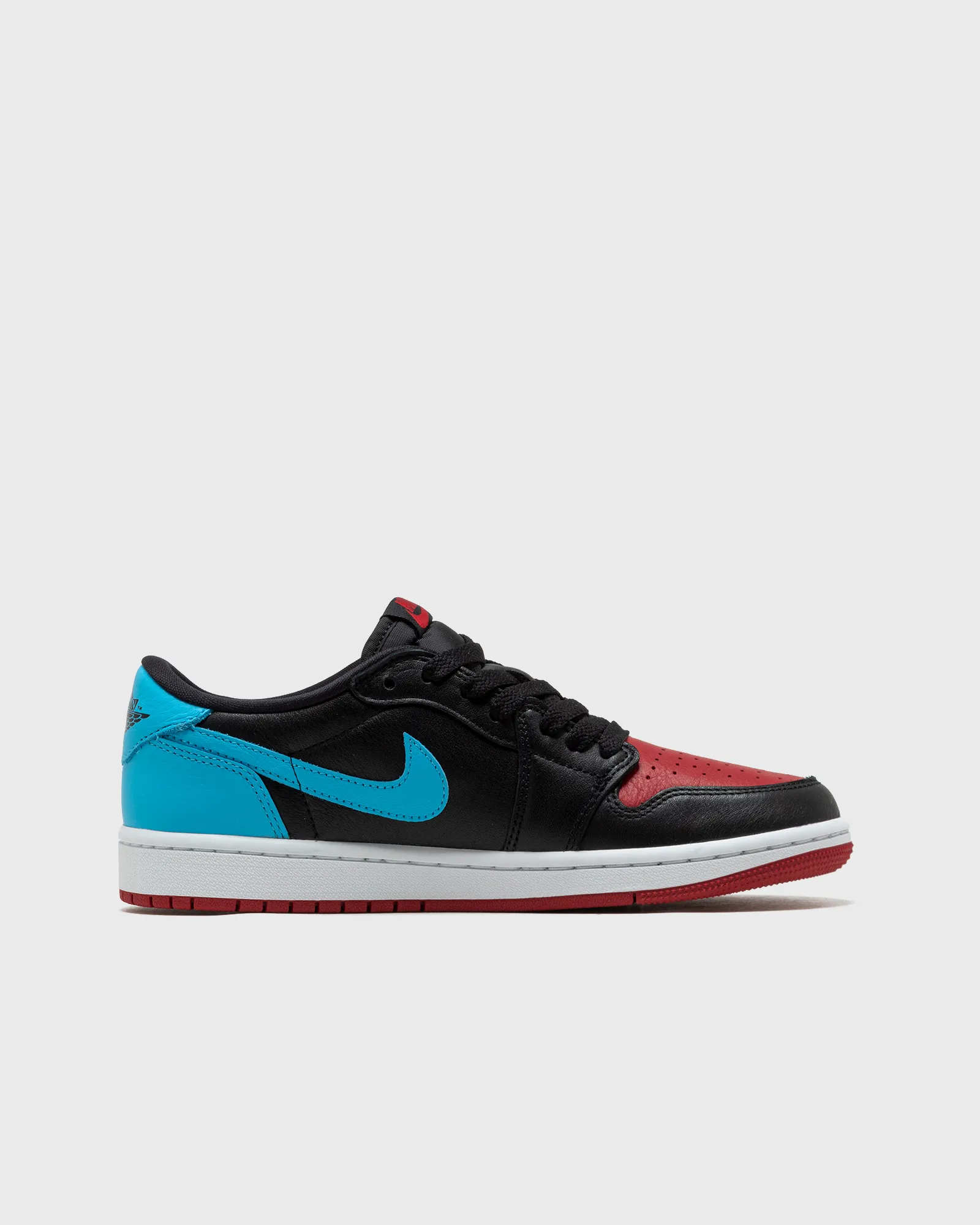Jordan WMNS AIR JORDAN 1 RETRO LOW OG