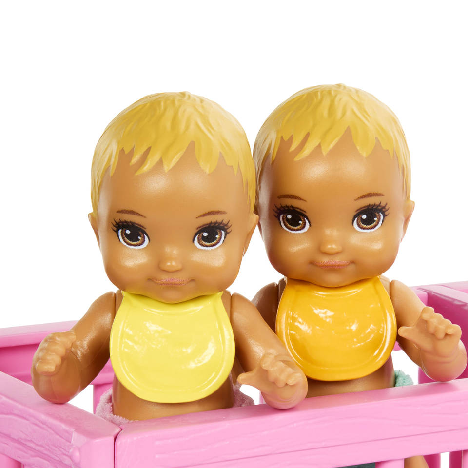 Barbie Skipper babysitter set