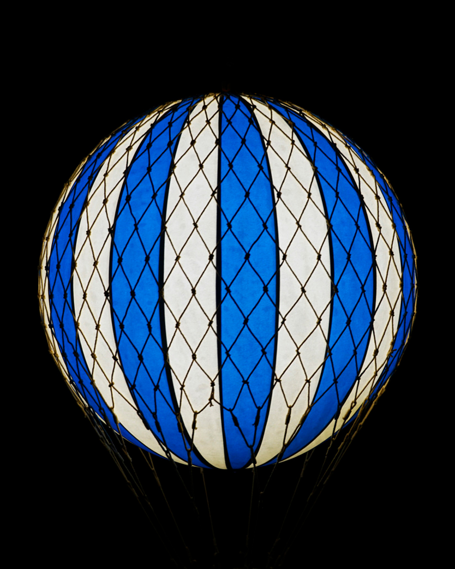 Authentic Models Royal Aero Led Balloon Blue