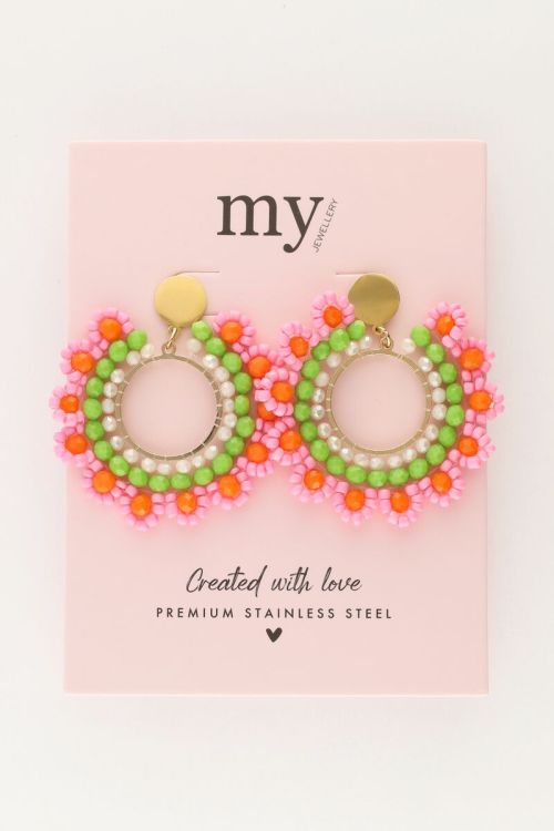 Statement oorhangers met roze bloemen