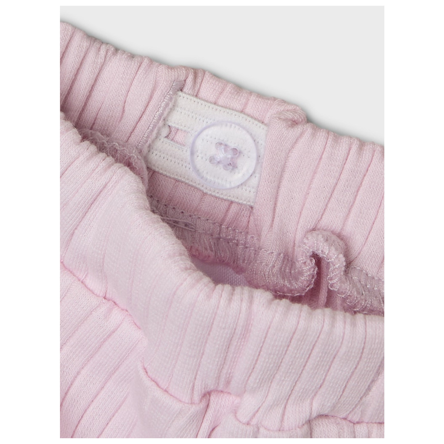 name it NBFFENNAS SHORTS