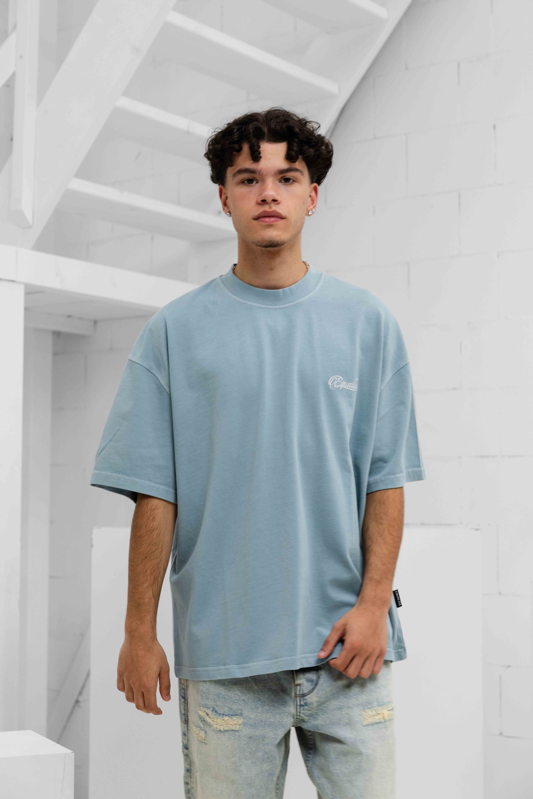 Equalité Yuki Boxy T-Shirt Heren Lichtblauw