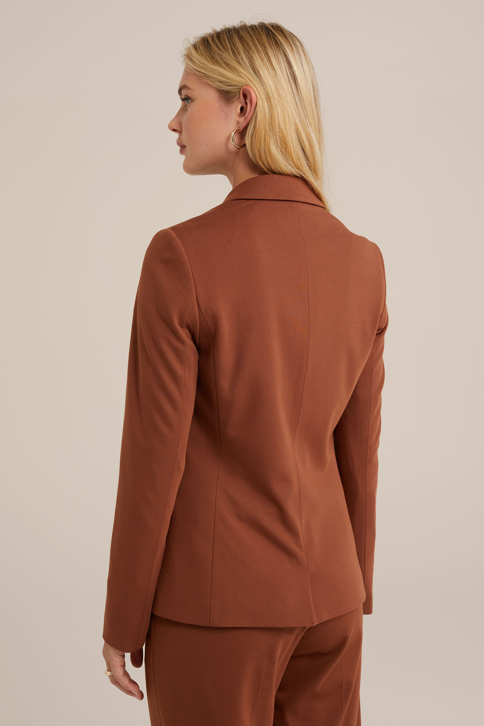 getailleerde jersey-stretch blazer WE Fashion Kaneelbruin