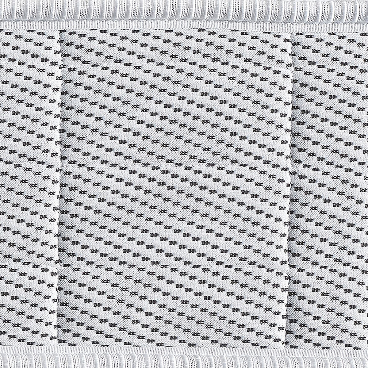Colchão BULTEX em espuma nano Bultex, firme e confortável.