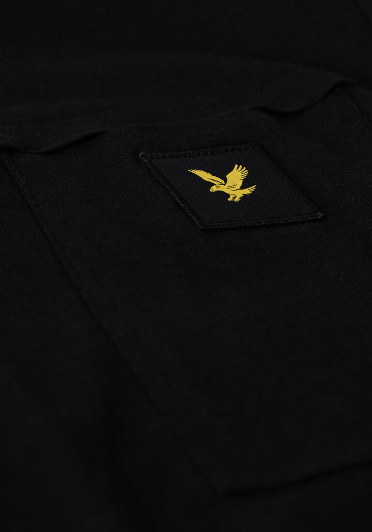 LYLE & SCOTT zwarte lyle & scott t-shirt oversized panelled pocket tee