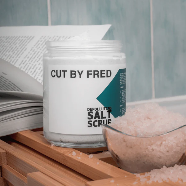Cut by Fred Depolluting Salt Scrub 300 g