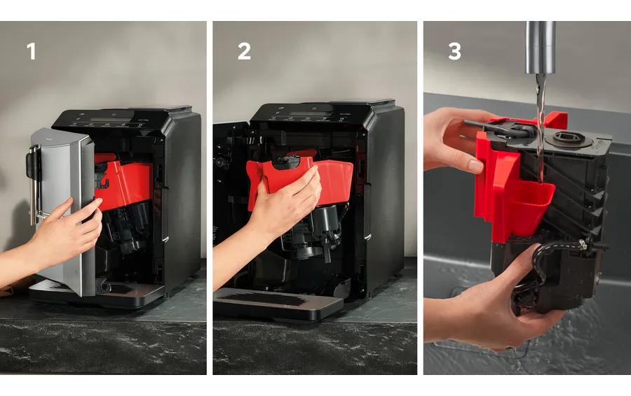 Kaffeevollautomat EQ 300 TF303E01 Schwarz, Silber<br>Kompakte Kaffeemaschine mit milkPerfect- zum Aufschäumen in der Tasse