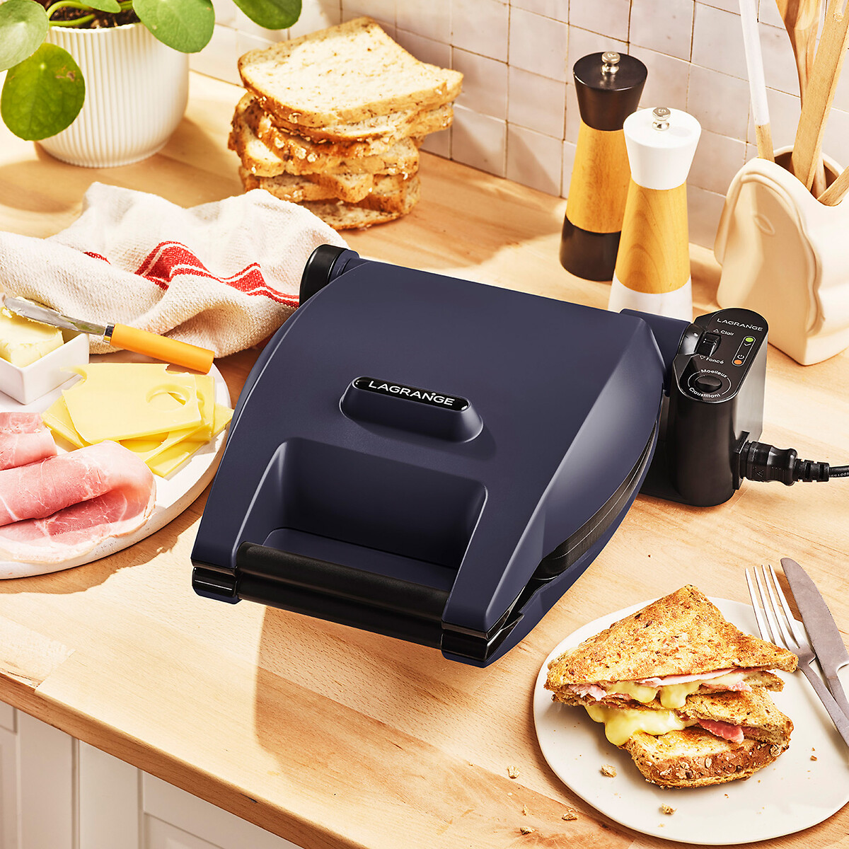 LAGRANGE<br>Máquina de waffle premium com 3 conjuntos de placas 019 642