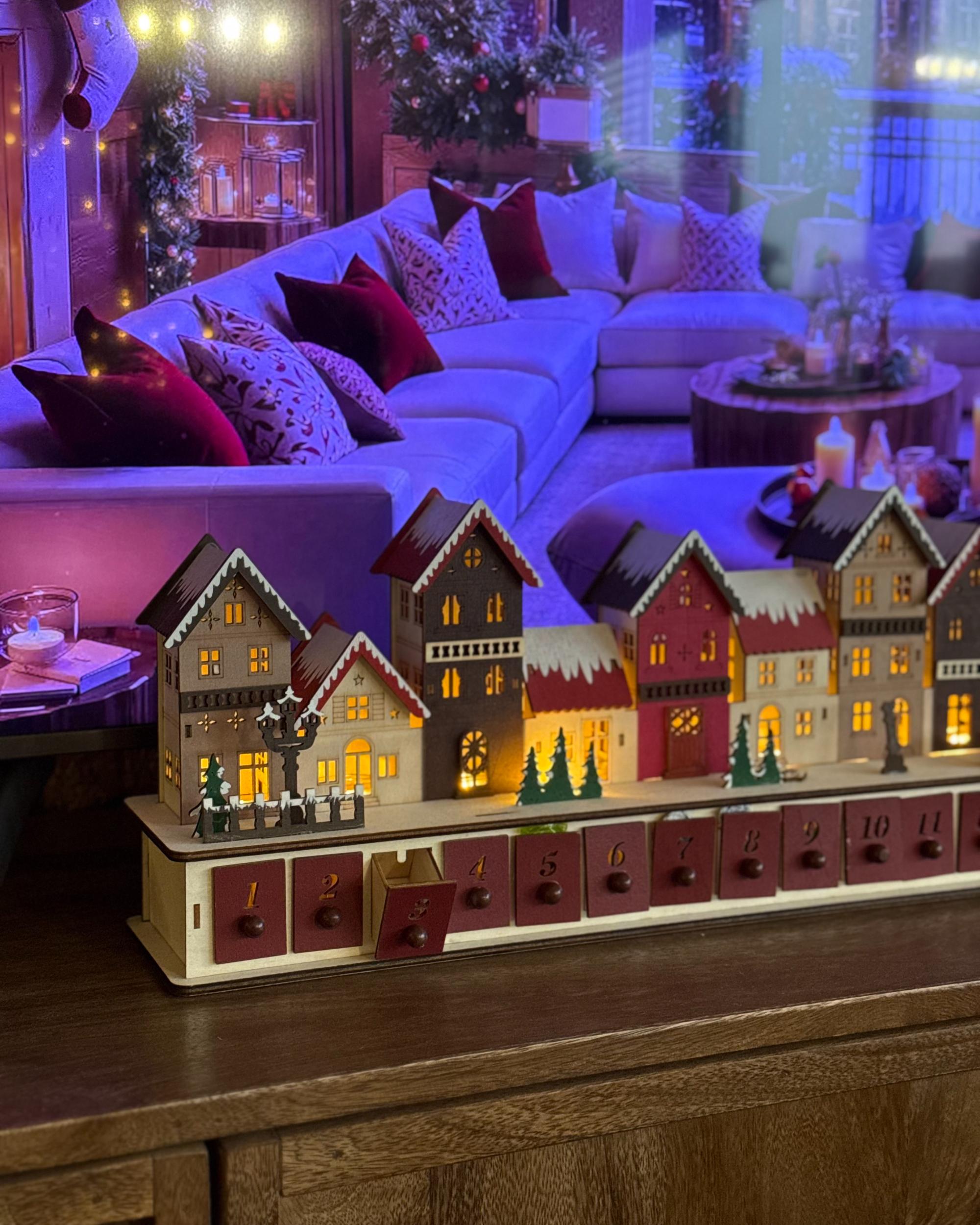 Kerstdecoratie LED ASPERN Adventskalender 18 cm Rood
